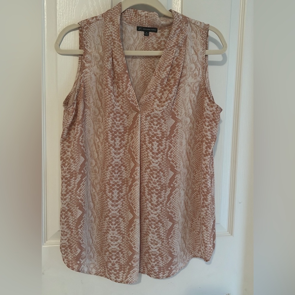 ADRIANNA PAPELL  Pink and White Top